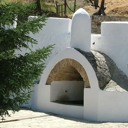 Casa Amarilla