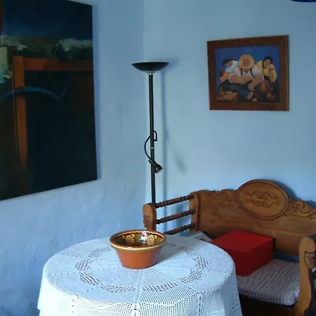 Casa Amarilla * Parauta